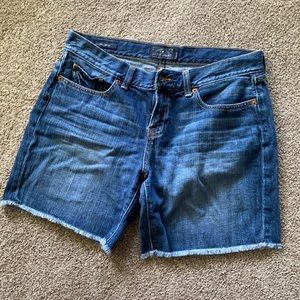 EUC lucky shorts